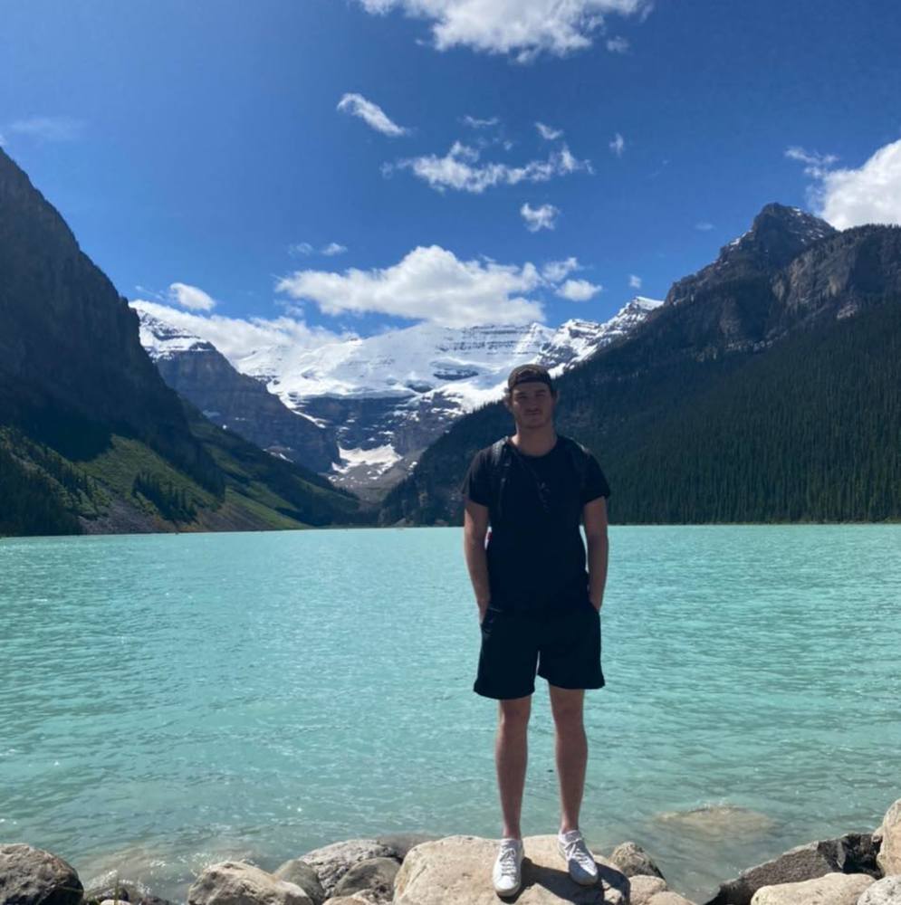 Meet your Posher, Tristen